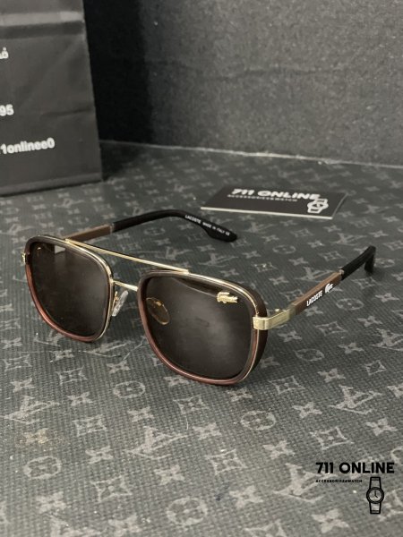 نظارة لاكست